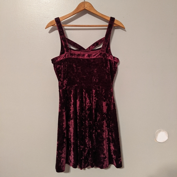 Bundle Sale - Forever 21 Sleeveless Velvet Dress - Picture 3 of 7